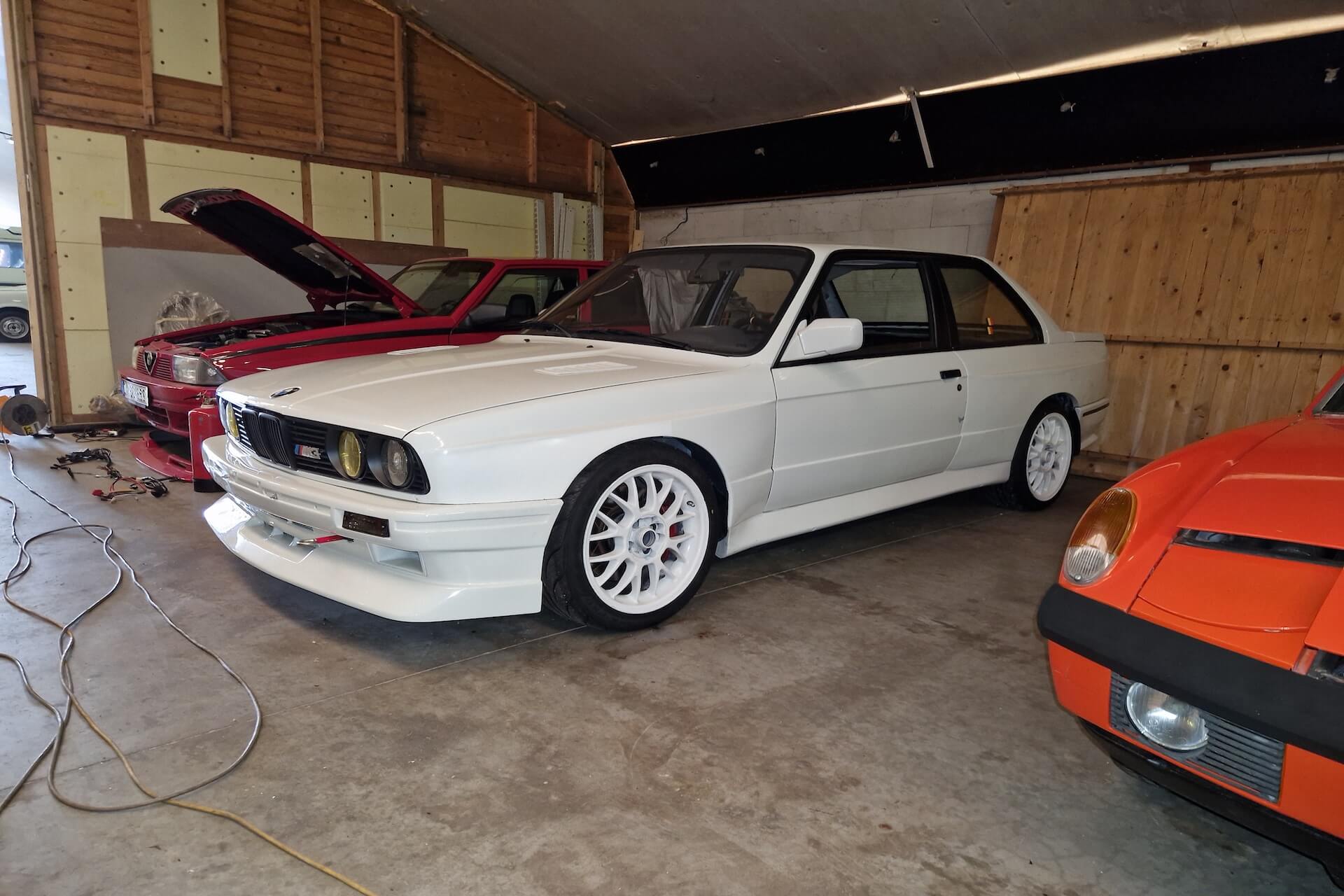 BMW E30