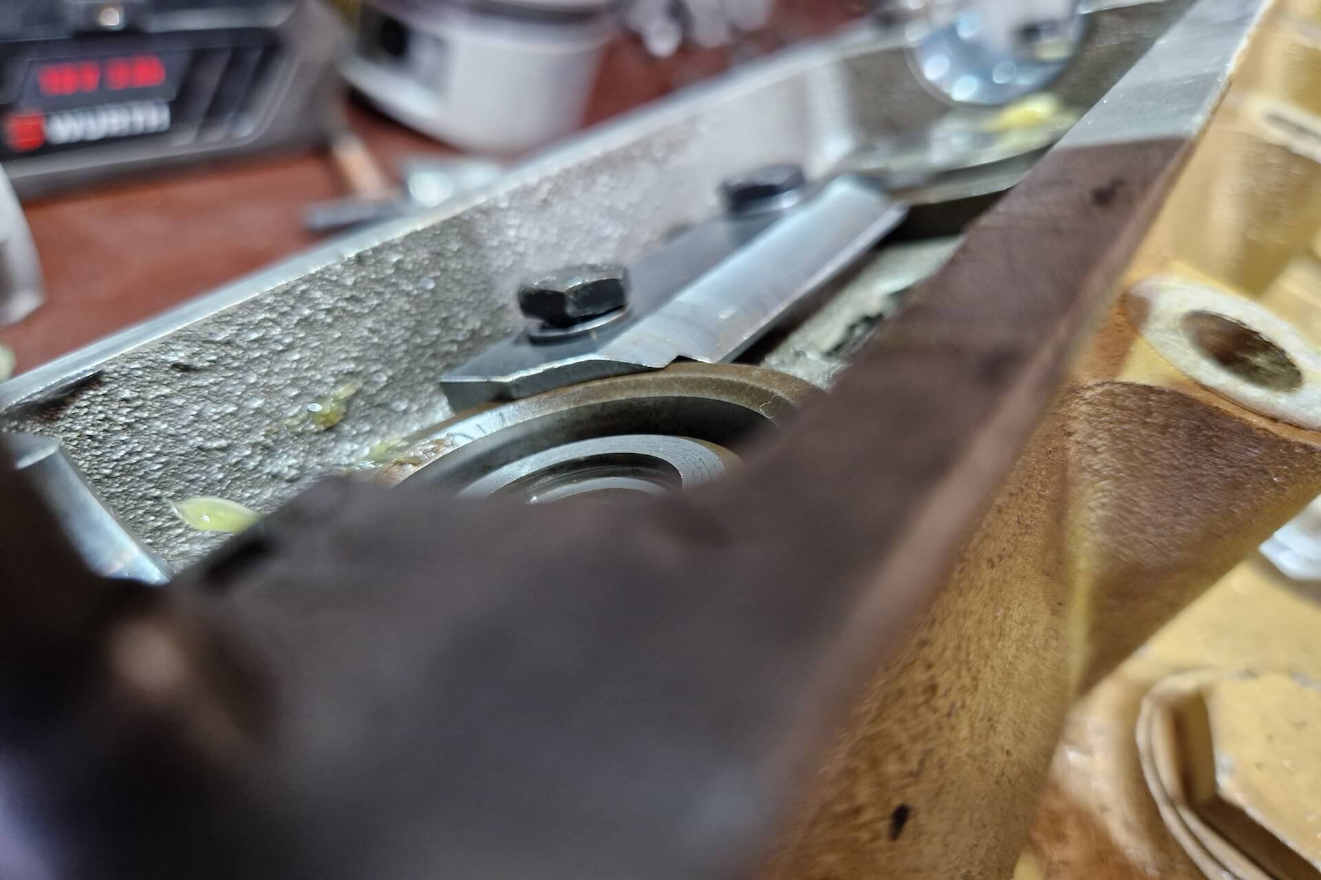 E type deksel