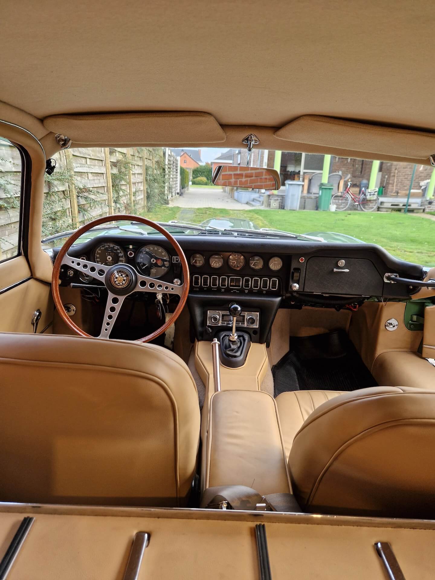 E type interieur